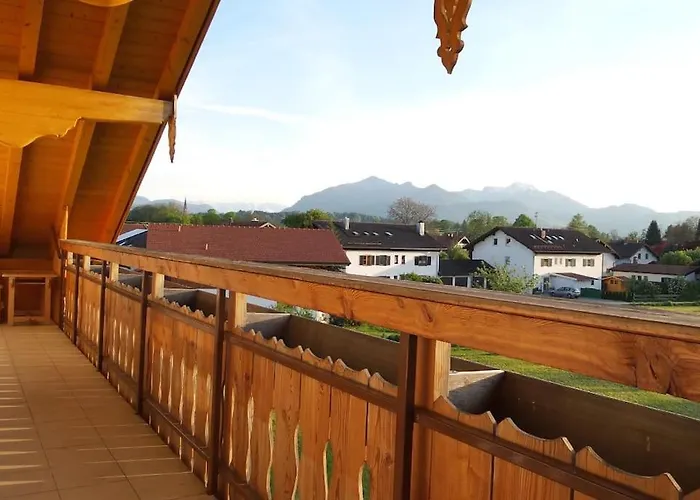 Thronvomchiemgau 公寓 *